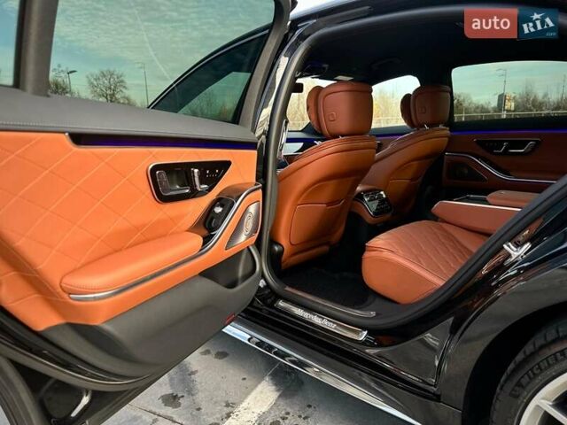 Черный Мерседес С Класс, объемом двигателя 2.93 л и пробегом 7 тыс. км за 139900 $, фото 41 на Automoto.ua