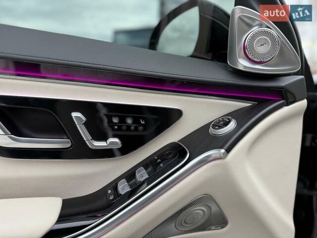 Черный Мерседес С Класс, объемом двигателя 3 л и пробегом 37 тыс. км за 120000 $, фото 55 на Automoto.ua