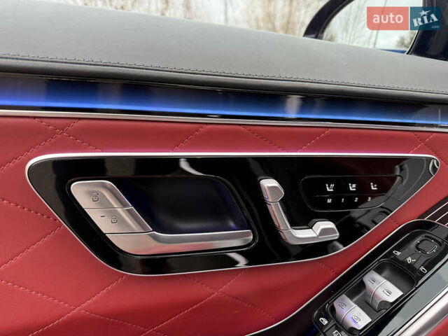 Черный Мерседес С Класс, объемом двигателя 3.98 л и пробегом 46 тыс. км за 149900 $, фото 69 на Automoto.ua