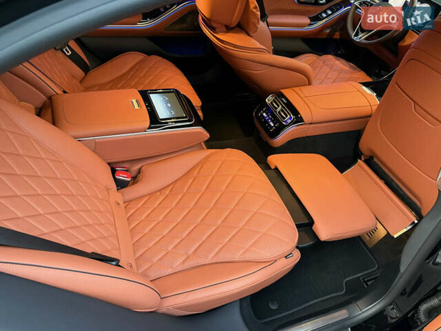 Черный Мерседес С Класс, объемом двигателя 3 л и пробегом 9 тыс. км за 145000 $, фото 73 на Automoto.ua