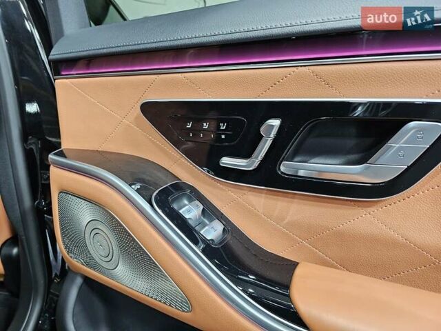 Черный Мерседес С Класс, объемом двигателя 2.93 л и пробегом 61 тыс. км за 137999 $, фото 13 на Automoto.ua