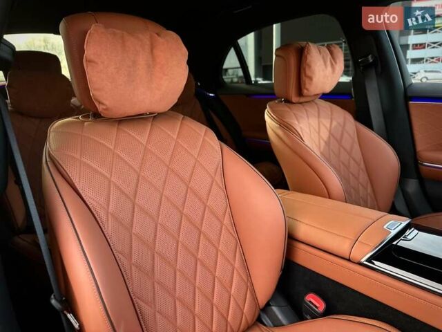 Черный Мерседес С Класс, объемом двигателя 2.93 л и пробегом 7 тыс. км за 139900 $, фото 63 на Automoto.ua