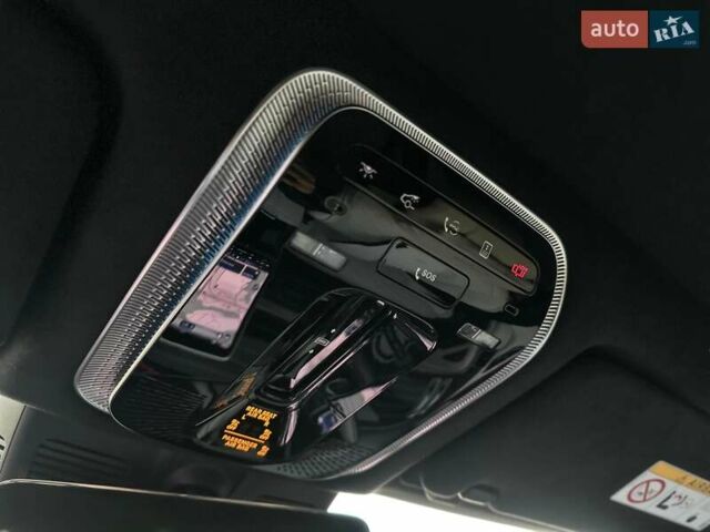 Черный Мерседес С Класс, объемом двигателя 3.98 л и пробегом 25 тыс. км за 180000 $, фото 93 на Automoto.ua