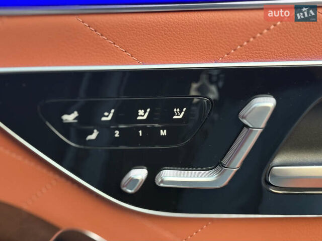 Черный Мерседес С Класс, объемом двигателя 3 л и пробегом 9 тыс. км за 145000 $, фото 62 на Automoto.ua