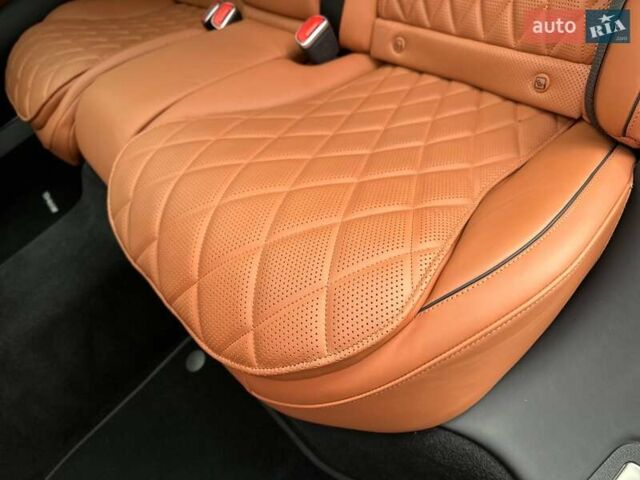 Черный Мерседес С Класс, объемом двигателя 3.98 л и пробегом 44 тыс. км за 139900 $, фото 48 на Automoto.ua