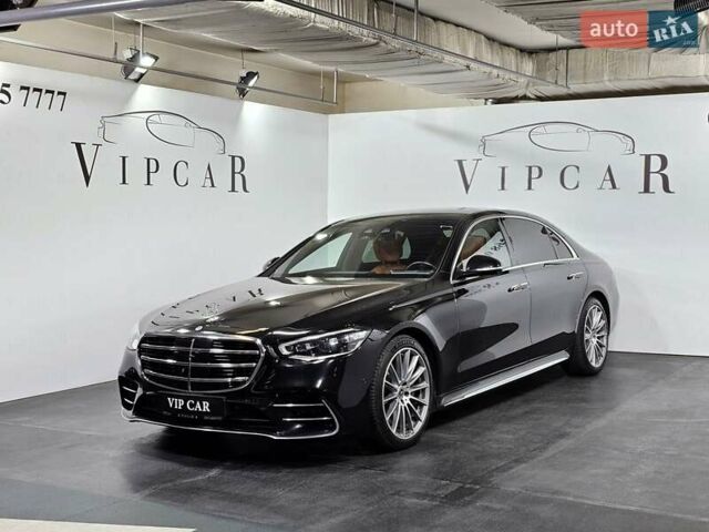Черный Мерседес С Класс, объемом двигателя 2.93 л и пробегом 61 тыс. км за 137999 $, фото 2 на Automoto.ua