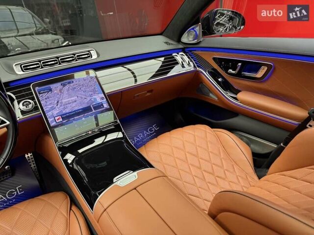 Черный Мерседес С Класс, объемом двигателя 4 л и пробегом 117 тыс. км за 113900 $, фото 37 на Automoto.ua