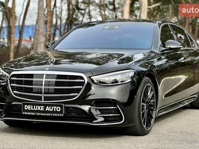 Черный Мерседес С Класс, объемом двигателя 3.98 л и пробегом 44 тыс. км за 139900 $, фото 1 на Automoto.ua