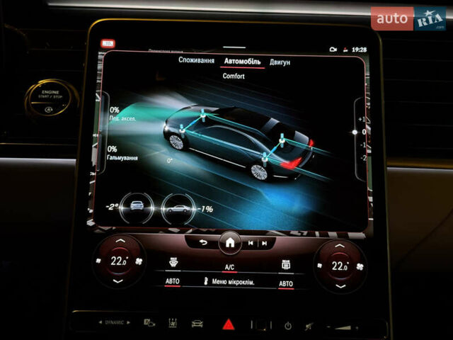 Черный Мерседес С Класс, объемом двигателя 3.98 л и пробегом 23 тыс. км за 185000 $, фото 91 на Automoto.ua