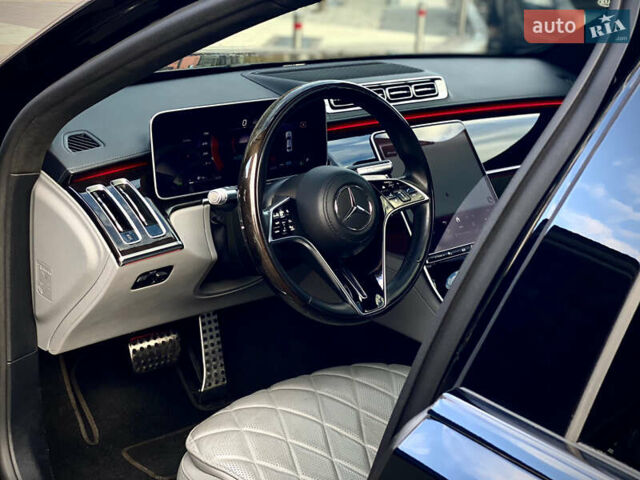 Чорний Мерседес С Клас, об'ємом двигуна 3.98 л та пробігом 64 тис. км за 104900 $, фото 14 на Automoto.ua
