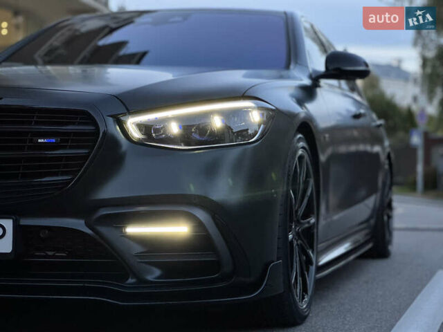 Черный Мерседес С Класс, объемом двигателя 3.98 л и пробегом 23 тыс. км за 177000 $, фото 3 на Automoto.ua