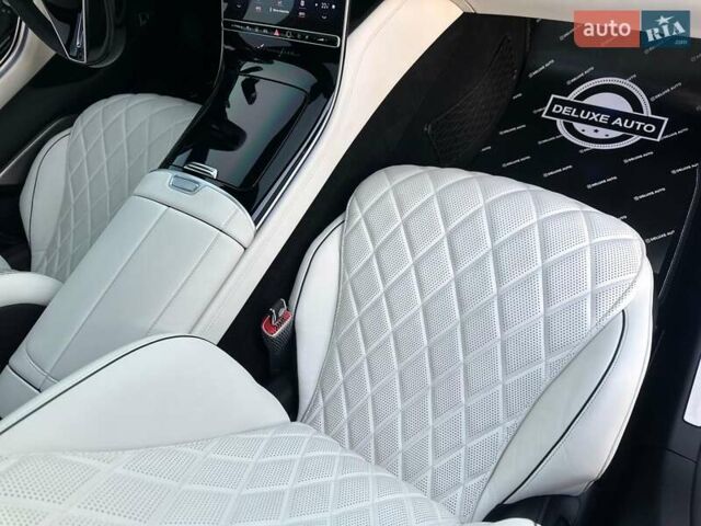 Черный Мерседес С Класс, объемом двигателя 3.98 л и пробегом 25 тыс. км за 180000 $, фото 55 на Automoto.ua