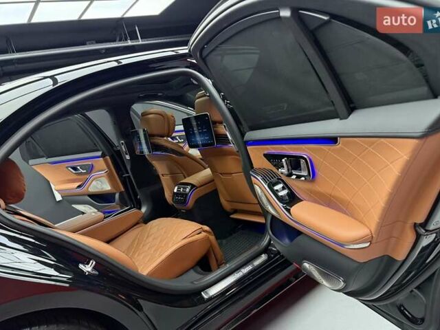 Черный Мерседес С Класс, объемом двигателя 4 л и пробегом 117 тыс. км за 113900 $, фото 46 на Automoto.ua