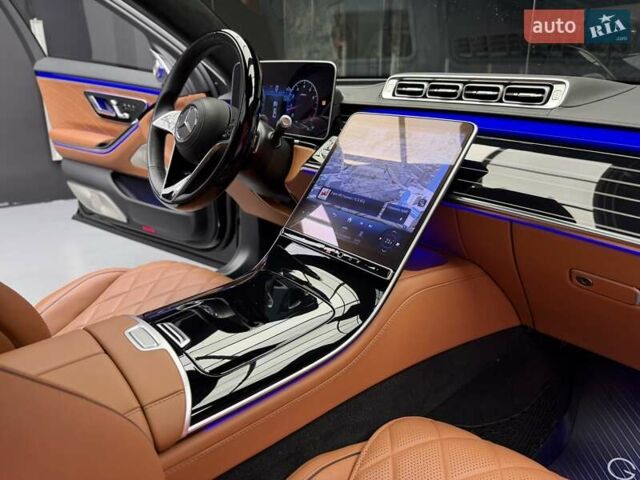 Черный Мерседес С Класс, объемом двигателя 4 л и пробегом 117 тыс. км за 113900 $, фото 63 на Automoto.ua