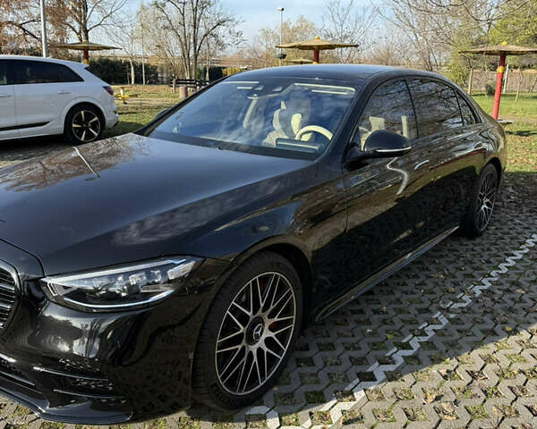 Черный Мерседес С Класс, объемом двигателя 2.93 л и пробегом 49 тыс. км за 117000 $, фото 5 на Automoto.ua