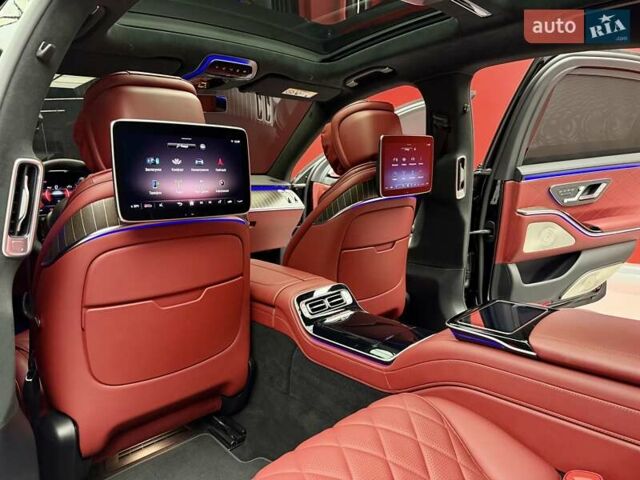 Чорний Мерседес С Клас, об'ємом двигуна 4 л та пробігом 73 тис. км за 139800 $, фото 43 на Automoto.ua