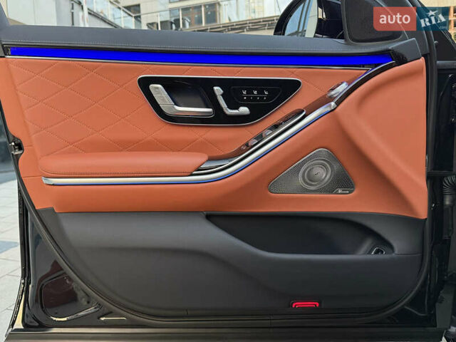 Черный Мерседес С Класс, объемом двигателя 3 л и пробегом 9 тыс. км за 145000 $, фото 53 на Automoto.ua