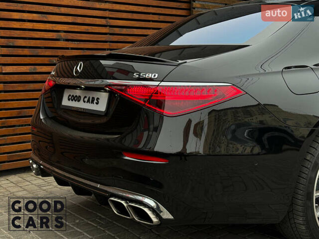Чорний Мерседес С Клас, об'ємом двигуна 3.98 л та пробігом 30 тис. км за 165000 $, фото 1 на Automoto.ua
