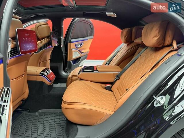 Черный Мерседес С Класс, объемом двигателя 4 л и пробегом 117 тыс. км за 113900 $, фото 40 на Automoto.ua