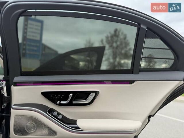 Черный Мерседес С Класс, объемом двигателя 3 л и пробегом 37 тыс. км за 120000 $, фото 37 на Automoto.ua