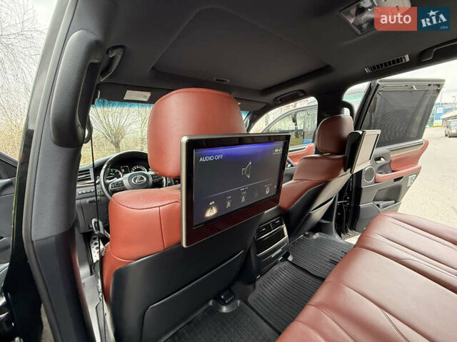 Черный Мерседес С Класс, объемом двигателя 3.98 л и пробегом 46 тыс. км за 149900 $, фото 52 на Automoto.ua