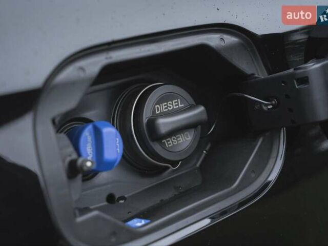 Чорний Мерседес С Клас, об'ємом двигуна 2.93 л та пробігом 97 тис. км за 119900 $, фото 26 на Automoto.ua