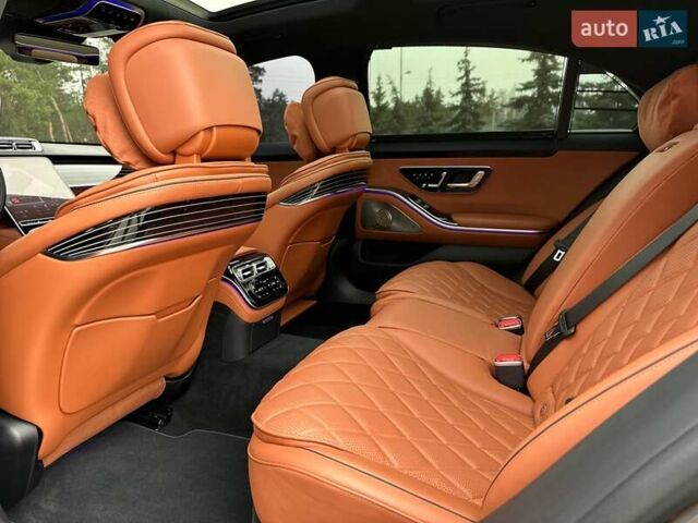 Черный Мерседес С Класс, объемом двигателя 3.98 л и пробегом 44 тыс. км за 139900 $, фото 42 на Automoto.ua