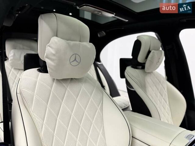 Черный Мерседес С Класс, объемом двигателя 3.98 л и пробегом 23 тыс. км за 179800 $, фото 64 на Automoto.ua