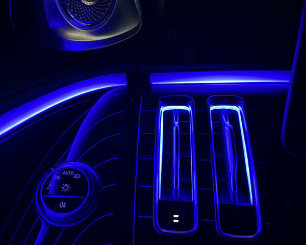 Черный Мерседес С Класс, объемом двигателя 3.98 л и пробегом 95 тыс. км за 135 $, фото 34 на Automoto.ua