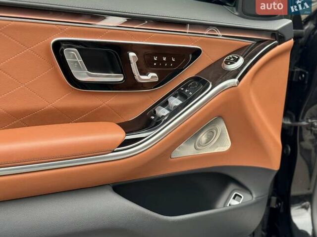 Черный Мерседес С Класс, объемом двигателя 2.93 л и пробегом 72 тыс. км за 96000 $, фото 14 на Automoto.ua