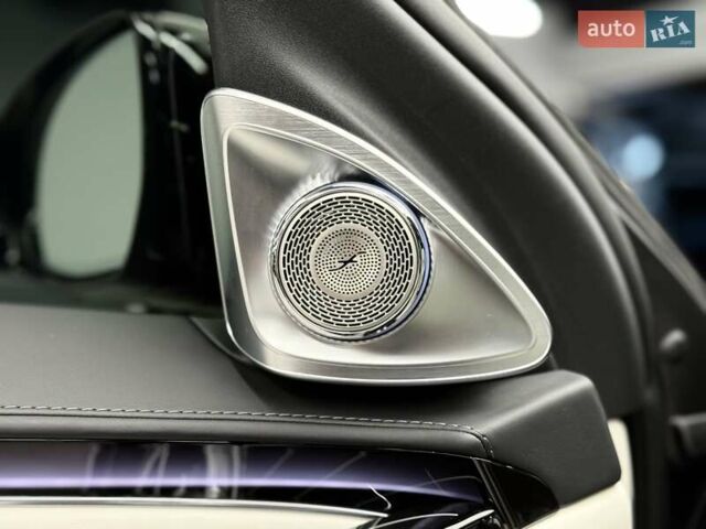 Черный Мерседес С Класс, объемом двигателя 3.98 л и пробегом 23 тыс. км за 179800 $, фото 25 на Automoto.ua