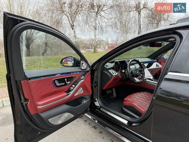 Черный Мерседес С Класс, объемом двигателя 3.98 л и пробегом 46 тыс. км за 149900 $, фото 75 на Automoto.ua