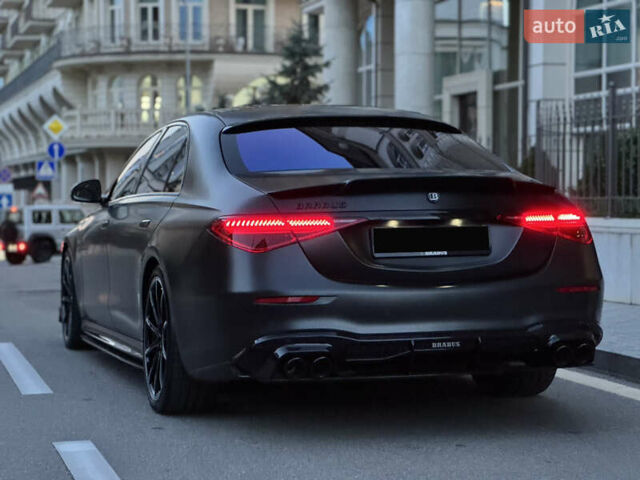 Черный Мерседес С Класс, объемом двигателя 3.98 л и пробегом 23 тыс. км за 177000 $, фото 7 на Automoto.ua