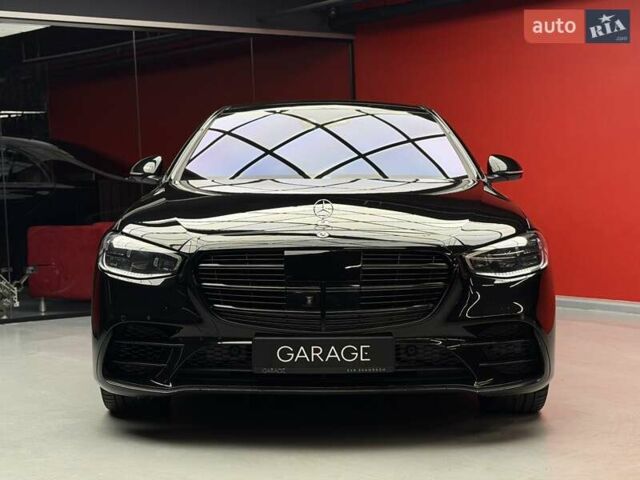 Чорний Мерседес С Клас, об'ємом двигуна 4 л та пробігом 73 тис. км за 139800 $, фото 1 на Automoto.ua