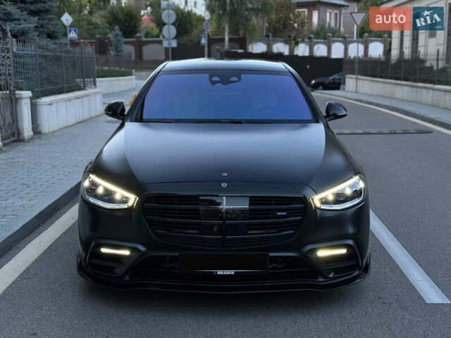 Черный Мерседес С Класс, объемом двигателя 3.98 л и пробегом 23 тыс. км за 185000 $, фото 2 на Automoto.ua