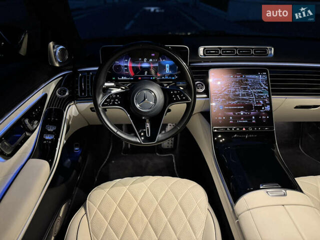 Черный Мерседес С Класс, объемом двигателя 3.98 л и пробегом 23 тыс. км за 185000 $, фото 22 на Automoto.ua