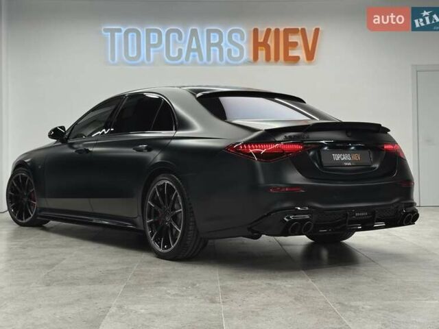 Черный Мерседес С Класс, объемом двигателя 3.98 л и пробегом 23 тыс. км за 179800 $, фото 5 на Automoto.ua