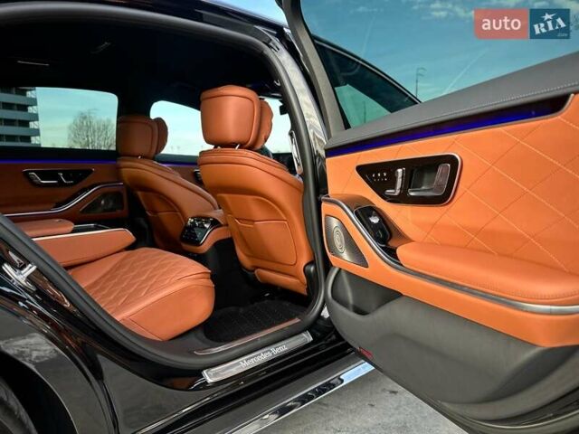 Черный Мерседес С Класс, объемом двигателя 2.93 л и пробегом 7 тыс. км за 139900 $, фото 64 на Automoto.ua