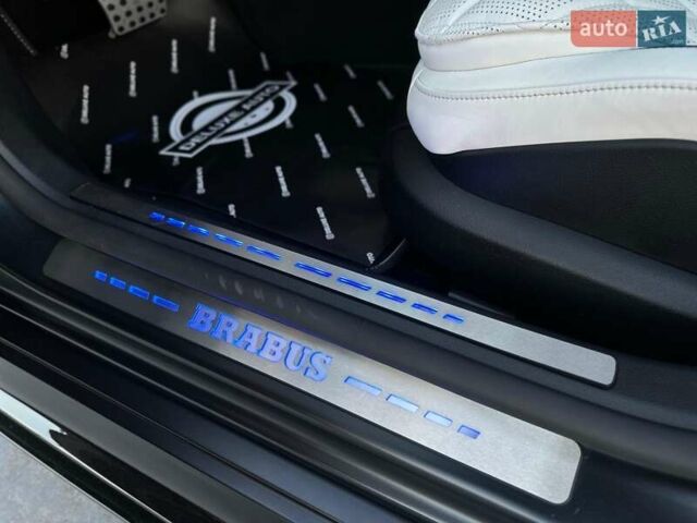 Черный Мерседес С Класс, объемом двигателя 3.98 л и пробегом 25 тыс. км за 180000 $, фото 45 на Automoto.ua