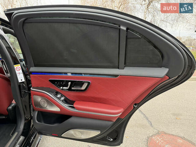 Черный Мерседес С Класс, объемом двигателя 3.98 л и пробегом 46 тыс. км за 149900 $, фото 53 на Automoto.ua