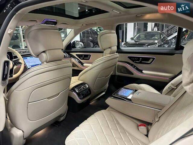 Чорний Мерседес С Клас, об'ємом двигуна 3.98 л та пробігом 68 тис. км за 132900 $, фото 14 на Automoto.ua