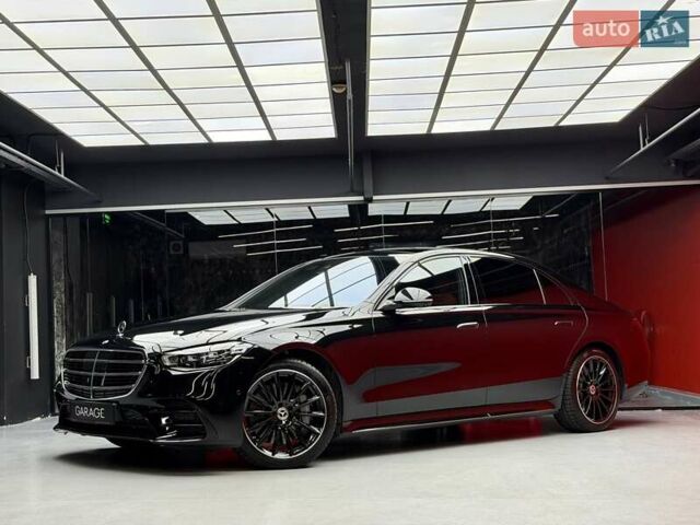 Черный Мерседес С Класс, объемом двигателя 4 л и пробегом 117 тыс. км за 113900 $, фото 6 на Automoto.ua