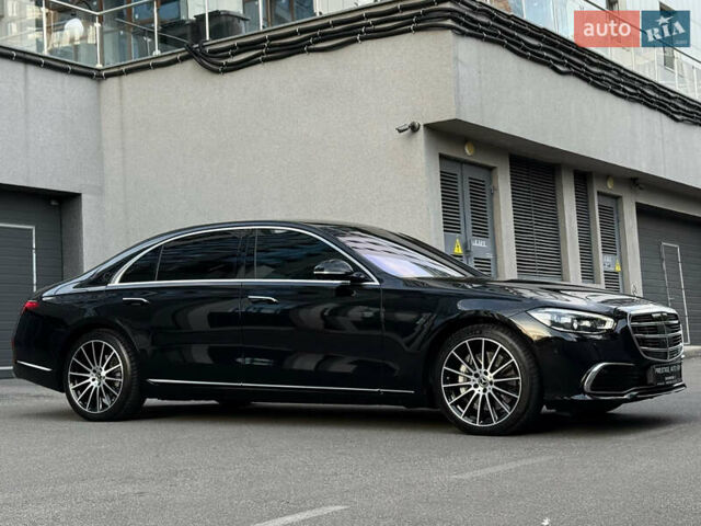 Черный Мерседес С Класс, объемом двигателя 3 л и пробегом 9 тыс. км за 145000 $, фото 13 на Automoto.ua