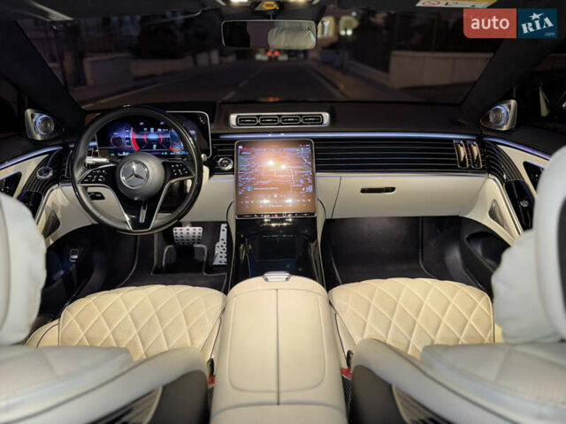 Черный Мерседес С Класс, объемом двигателя 3.98 л и пробегом 23 тыс. км за 185000 $, фото 23 на Automoto.ua