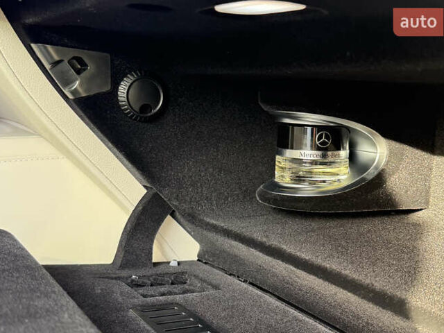 Черный Мерседес С Класс, объемом двигателя 2.93 л и пробегом 49 тыс. км за 117000 $, фото 32 на Automoto.ua