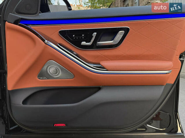 Черный Мерседес С Класс, объемом двигателя 3 л и пробегом 9 тыс. км за 145000 $, фото 59 на Automoto.ua