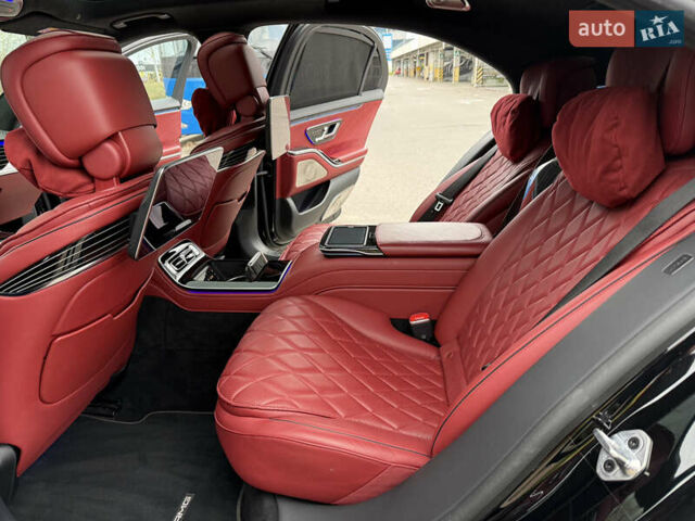 Черный Мерседес С Класс, объемом двигателя 3.98 л и пробегом 46 тыс. км за 149900 $, фото 76 на Automoto.ua