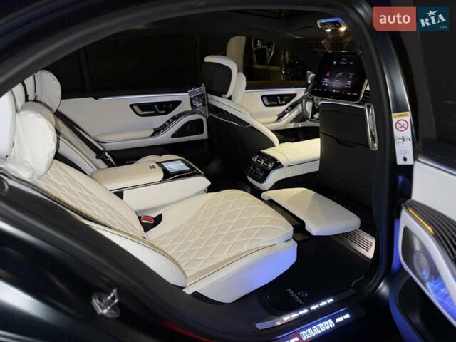 Черный Мерседес С Класс, объемом двигателя 3.98 л и пробегом 23 тыс. км за 185000 $, фото 32 на Automoto.ua