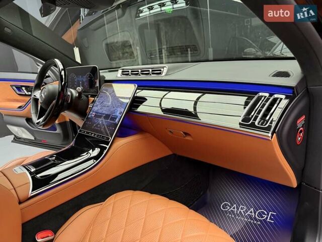 Черный Мерседес С Класс, объемом двигателя 4 л и пробегом 117 тыс. км за 110900 $, фото 62 на Automoto.ua