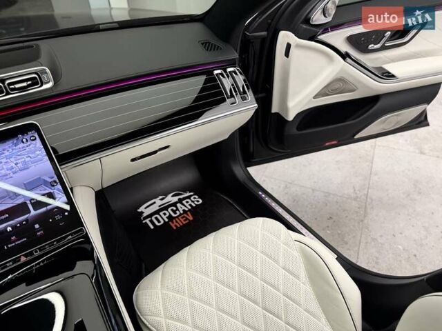 Черный Мерседес С Класс, объемом двигателя 3.98 л и пробегом 23 тыс. км за 179800 $, фото 53 на Automoto.ua